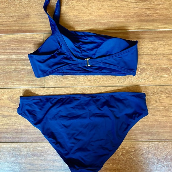 Andie Navy One-Shoulder Bikini Size M/L - Picture 4 of 6